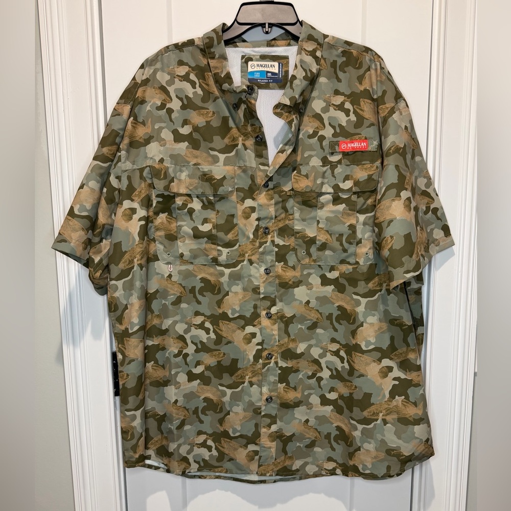 Magellan Outdoors Camo Fish Gear Shirt in Green and Brown - 2XL